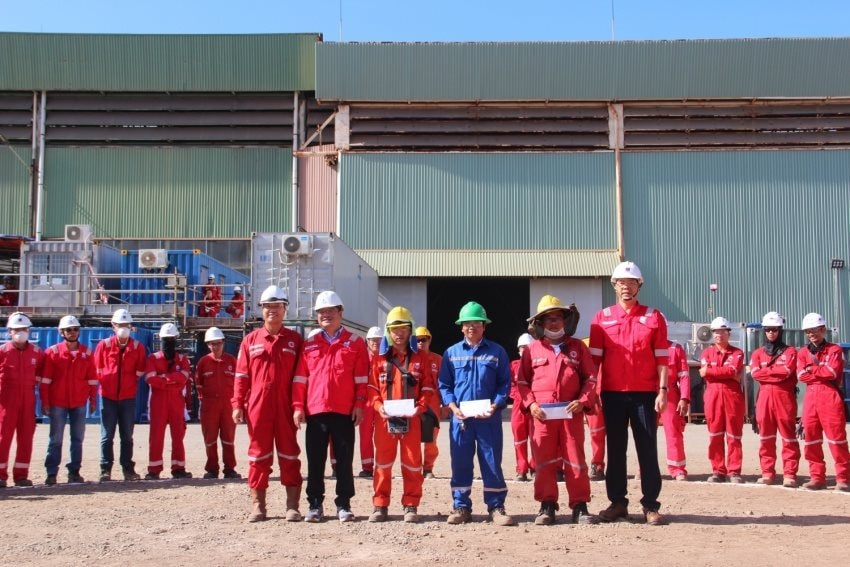 Huy động dàn cần cẩu hạng nặng lắp dựng cấu kiện 1.200 tấn tại dự án 4.000 tỷ đồng- Ảnh 2.