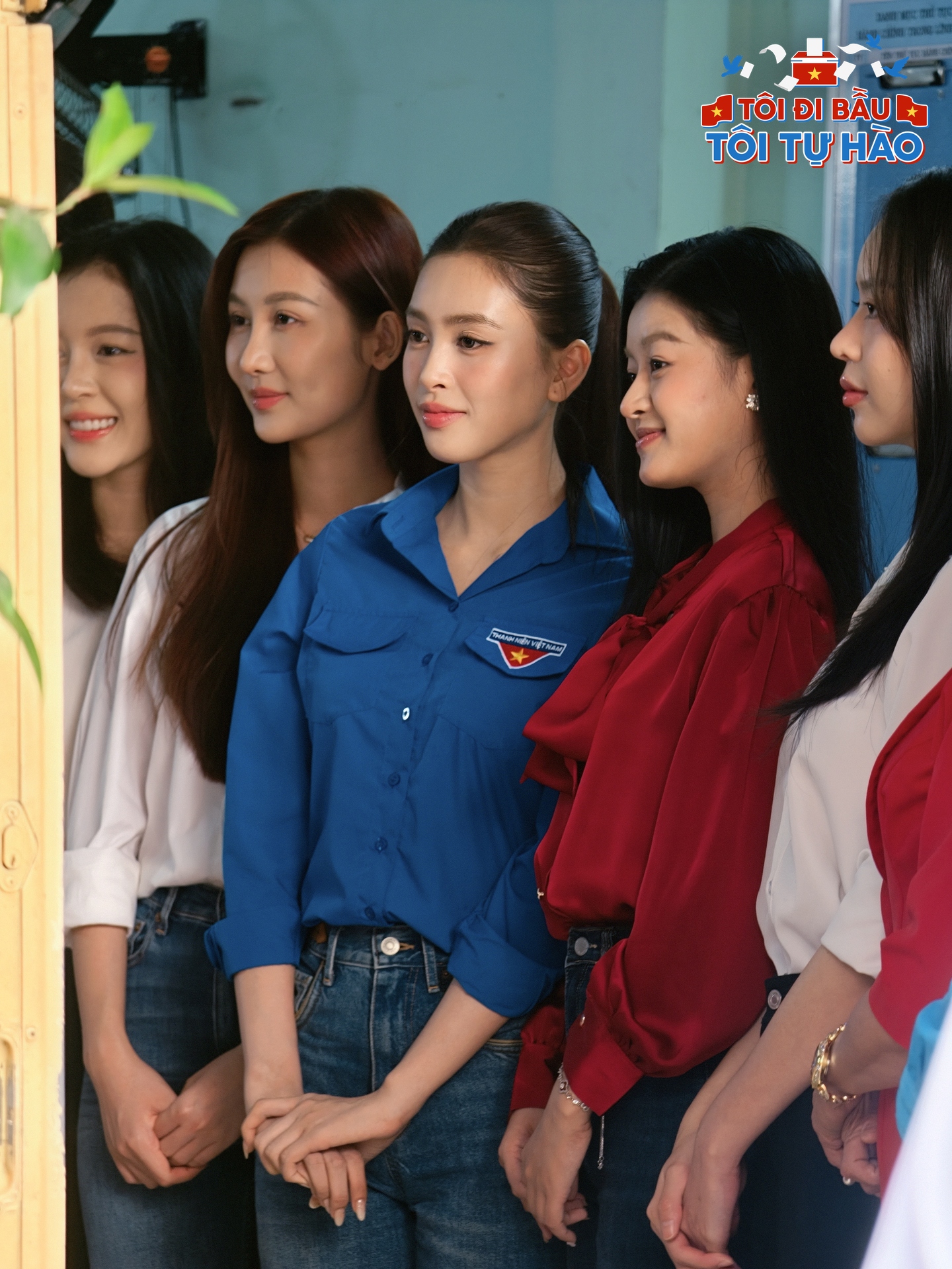 Dàn nghệ sĩ Việt tự hào, rạng rỡ đi bầu cử sáng nay!- Ảnh 3.