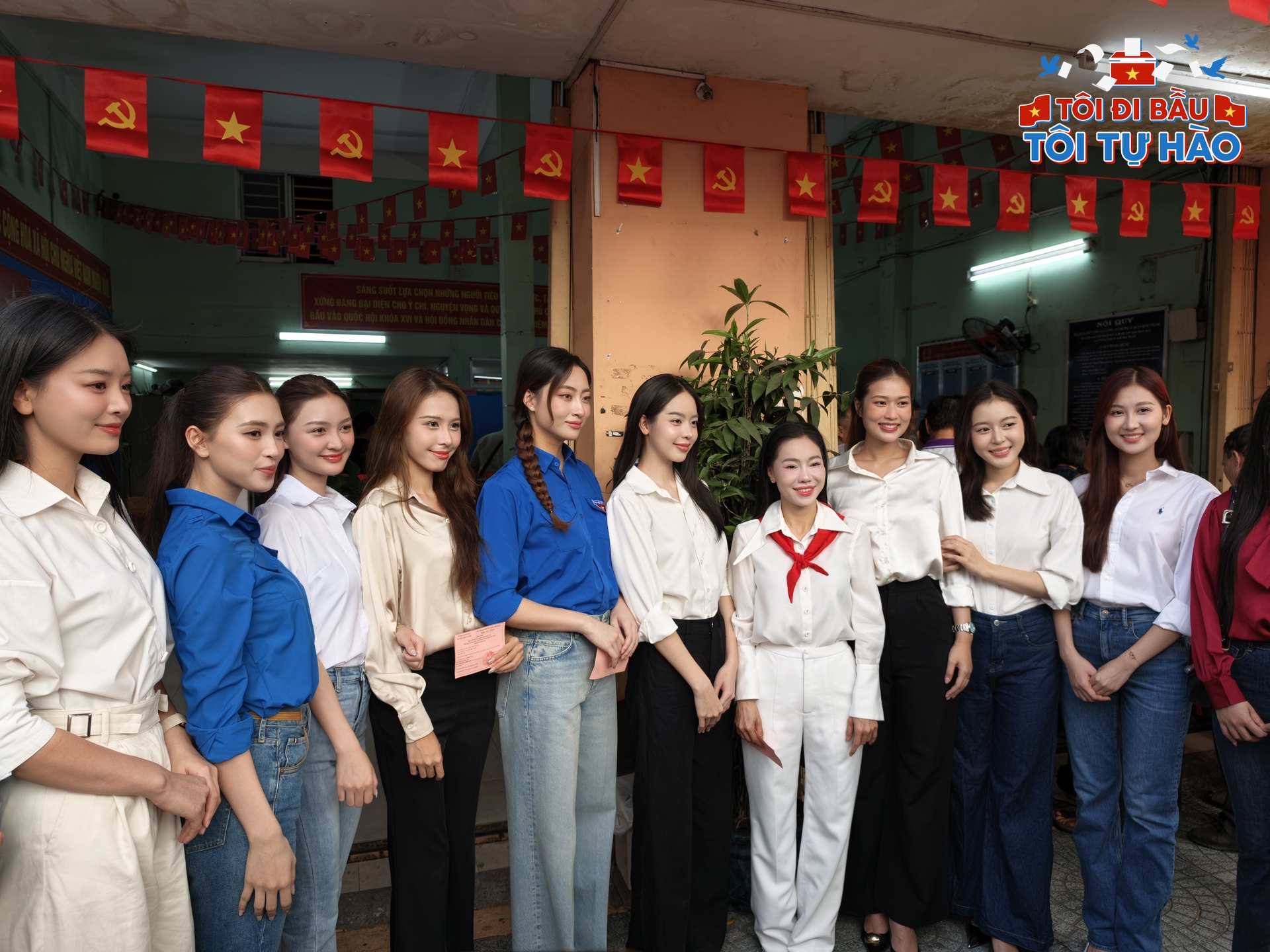 Dàn nghệ sĩ Việt tự hào, rạng rỡ đi bầu cử sáng nay!- Ảnh 8.