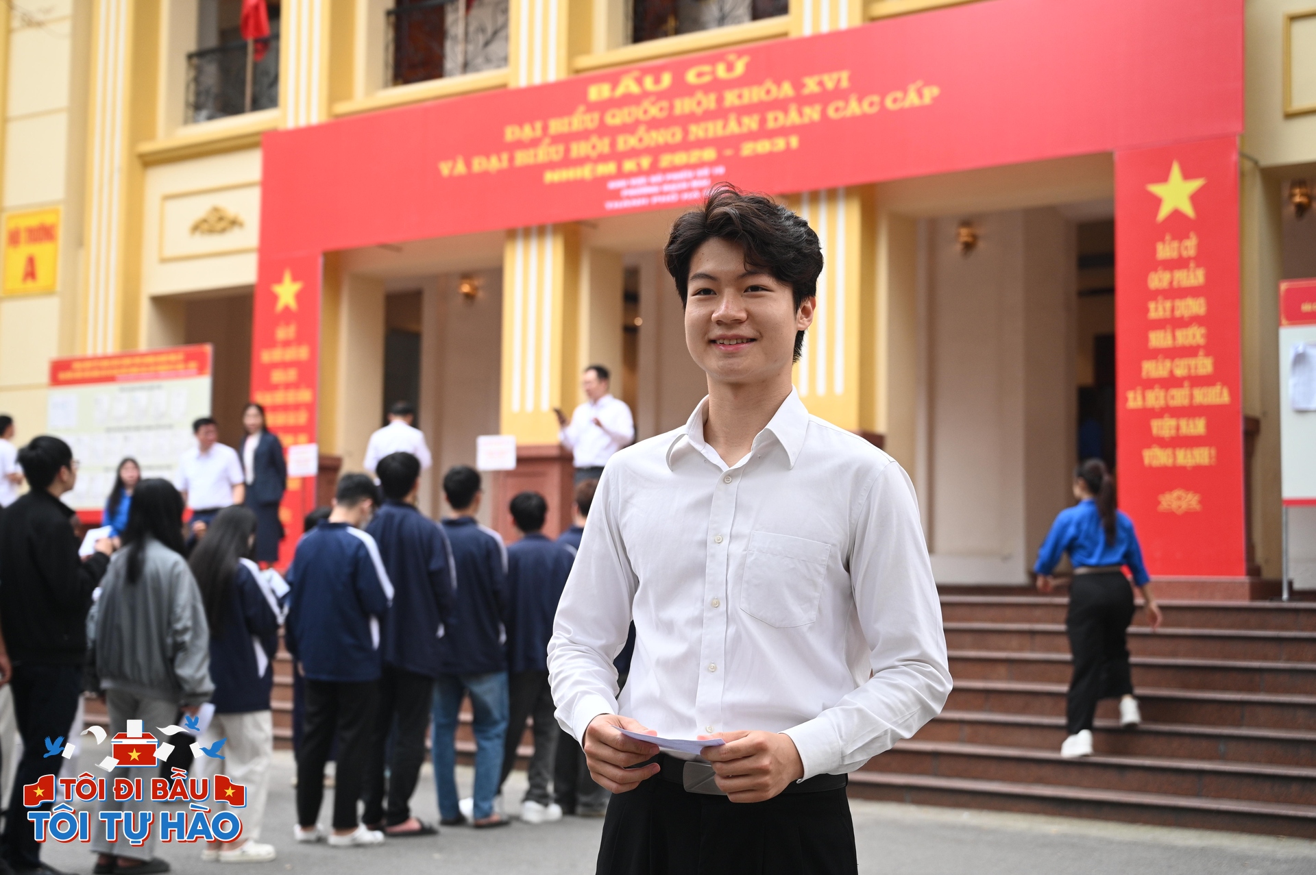 18 tuổi lần đầu đi bầu cử: Dậy từ 5h sáng vì hồi hộp, thấy bản thân "trưởng thành trong chớp mắt"- Ảnh 6.