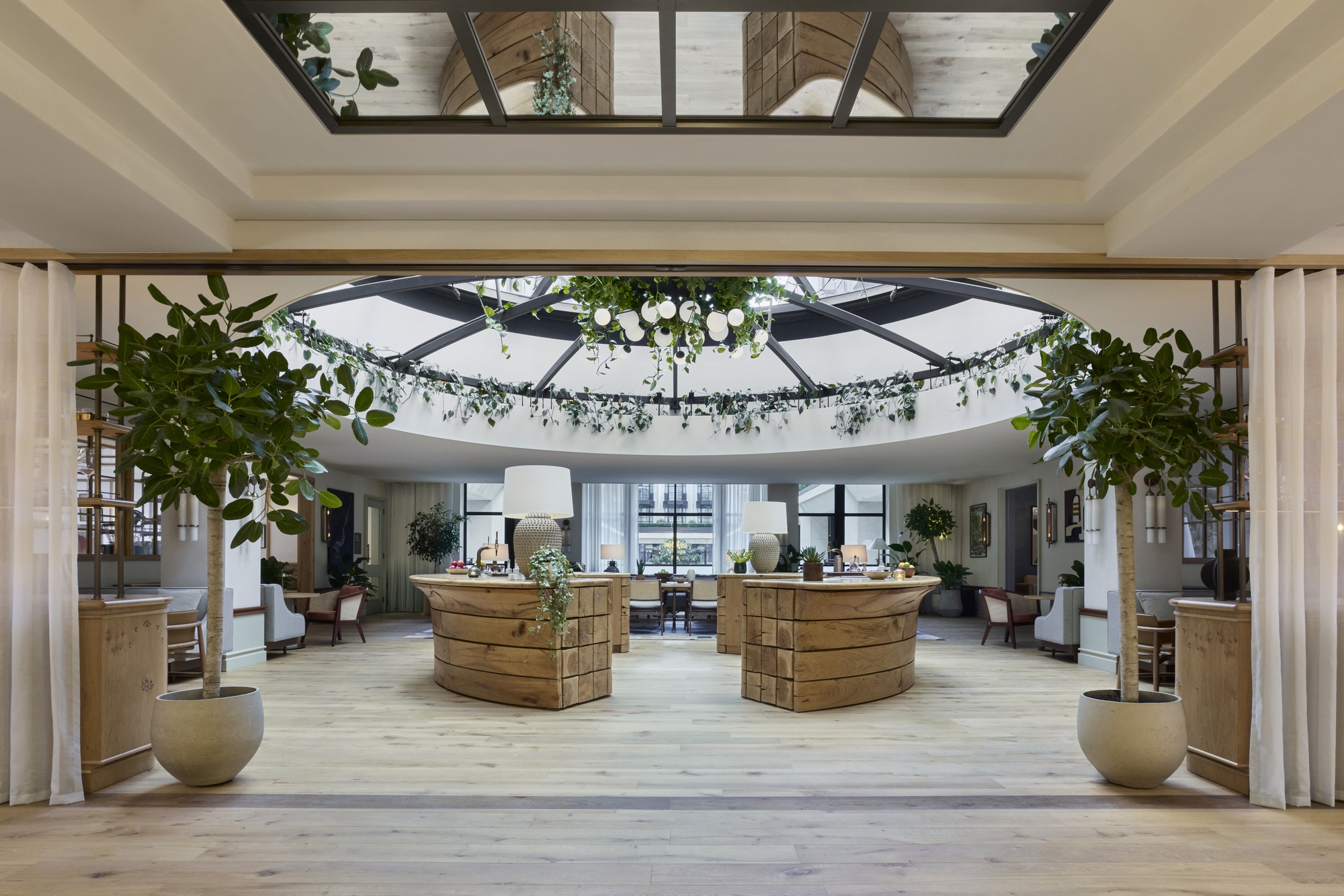 Ông chủ khu nghỉ dưỡng ở Ninh Vân Bay mở khách sạn tại Anh, đầu tư nghìn tỷ cho câu lạc bộ thượng lưu đầu tiên trên thế giới - Ảnh 6.