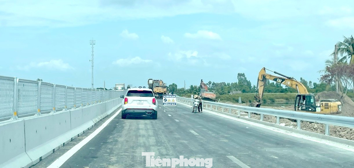 Đề xuất 'đóng cửa' cao tốc Hậu Giang - Cà Mau 1 tháng- Ảnh 2.