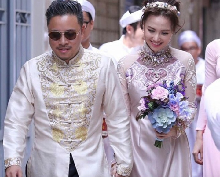 10 năm hôn nhân của 'đạo diễn trăm tỷ' Victor Vũ và bà xã hoa khôi Tây Đô- Ảnh 1.