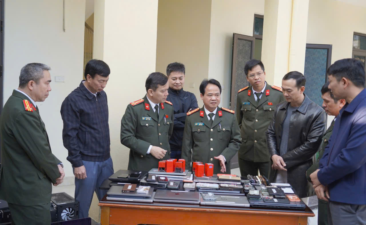 Người phụ nữ bị lừa 7,3 tỉ đồng khi mua tiền ảo - Ảnh 3.