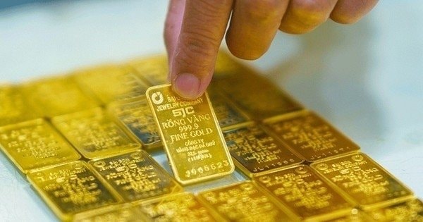 Nếu dầu lên 200 USD/thùng như Iran cảnh báo, giá vàng sẽ ra sao? Có nên tiếp tục xếp hàng mua vàng?- Ảnh 2.