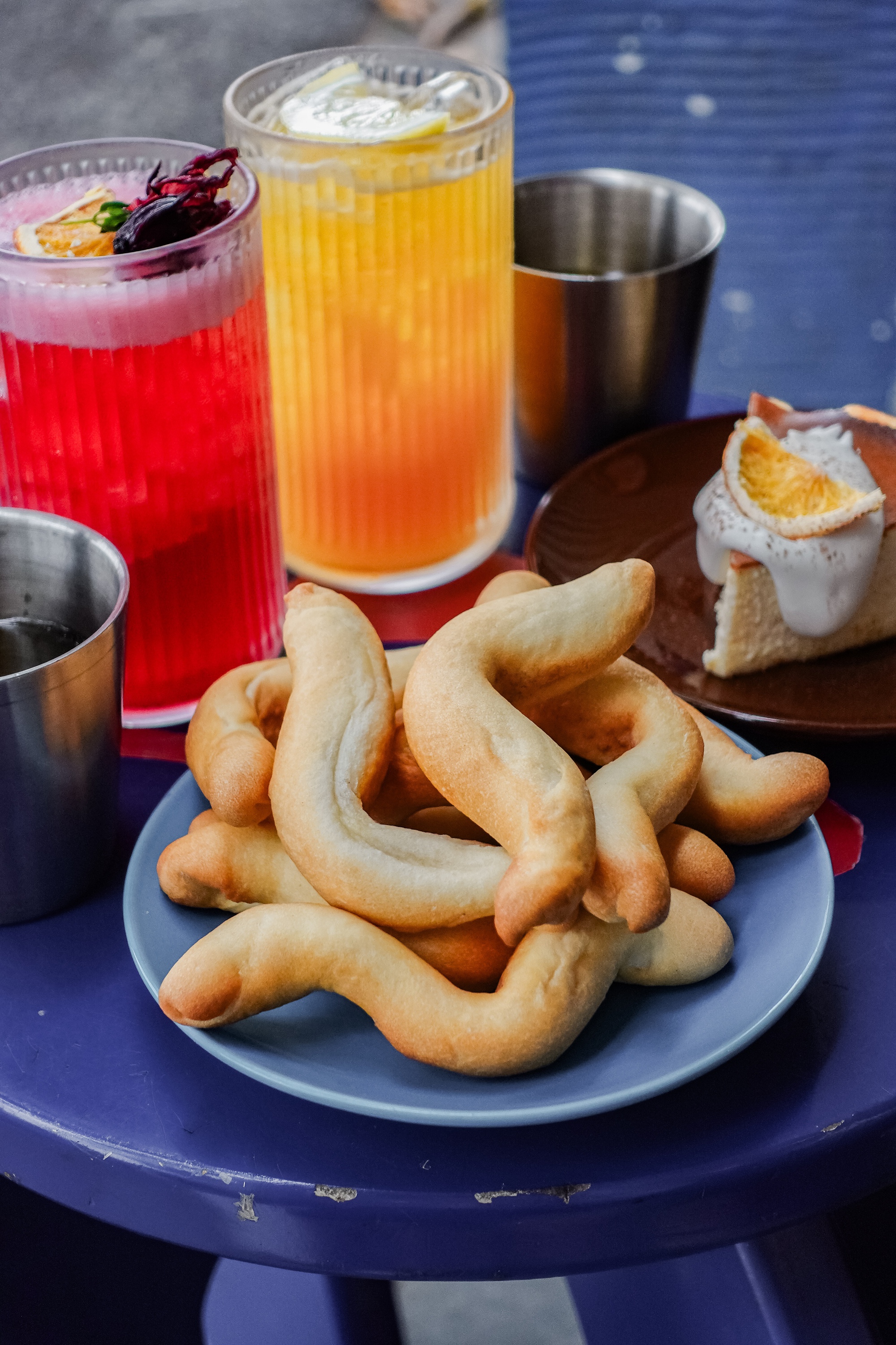 Khách xếp hàng như mua vàng, loại bánh mì "oằn tà là vằn" ở Hải Phòng có gì mà hot đến vậy?- Ảnh 5.