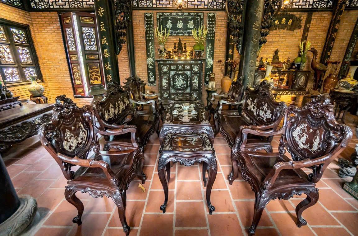 Nam nghệ sĩ nổi tiếng miền Nam rao nửa năm vẫn chưa bán được biệt phủ nhiều gỗ quý ở Đồng Nai- Ảnh 5.