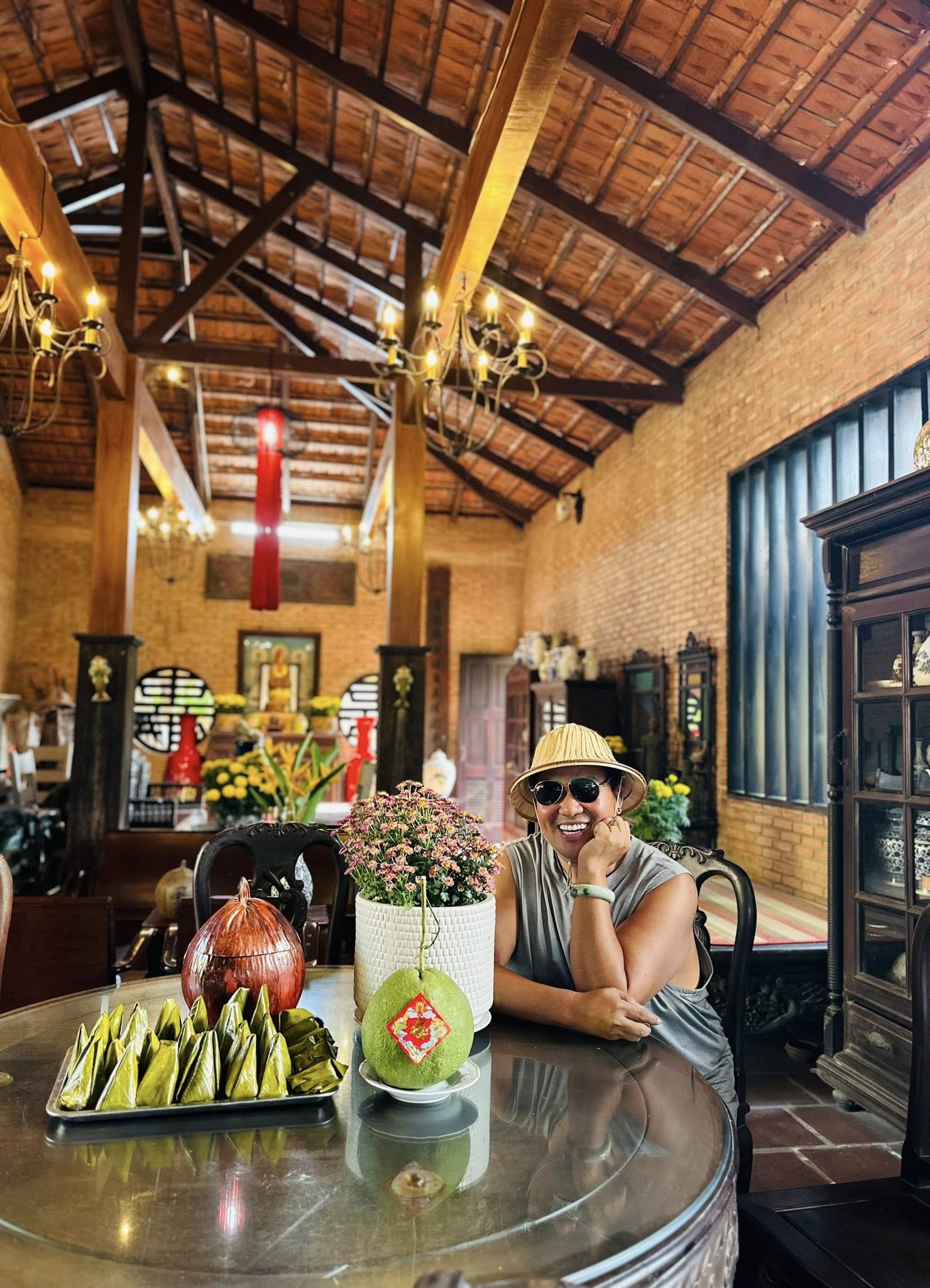 Nam nghệ sĩ nổi tiếng miền Nam rao nửa năm vẫn chưa bán được biệt phủ nhiều gỗ quý ở Đồng Nai- Ảnh 10.