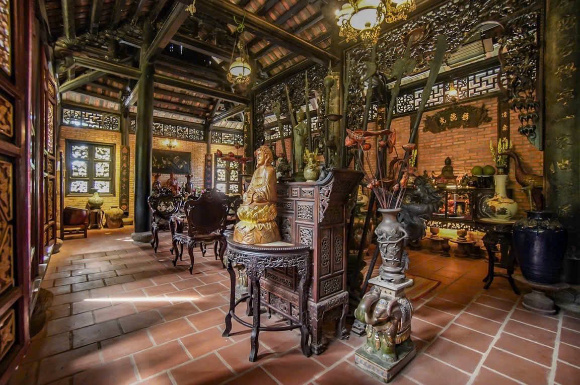 Nam nghệ sĩ nổi tiếng miền Nam rao nửa năm vẫn chưa bán được biệt phủ nhiều gỗ quý ở Đồng Nai- Ảnh 6.