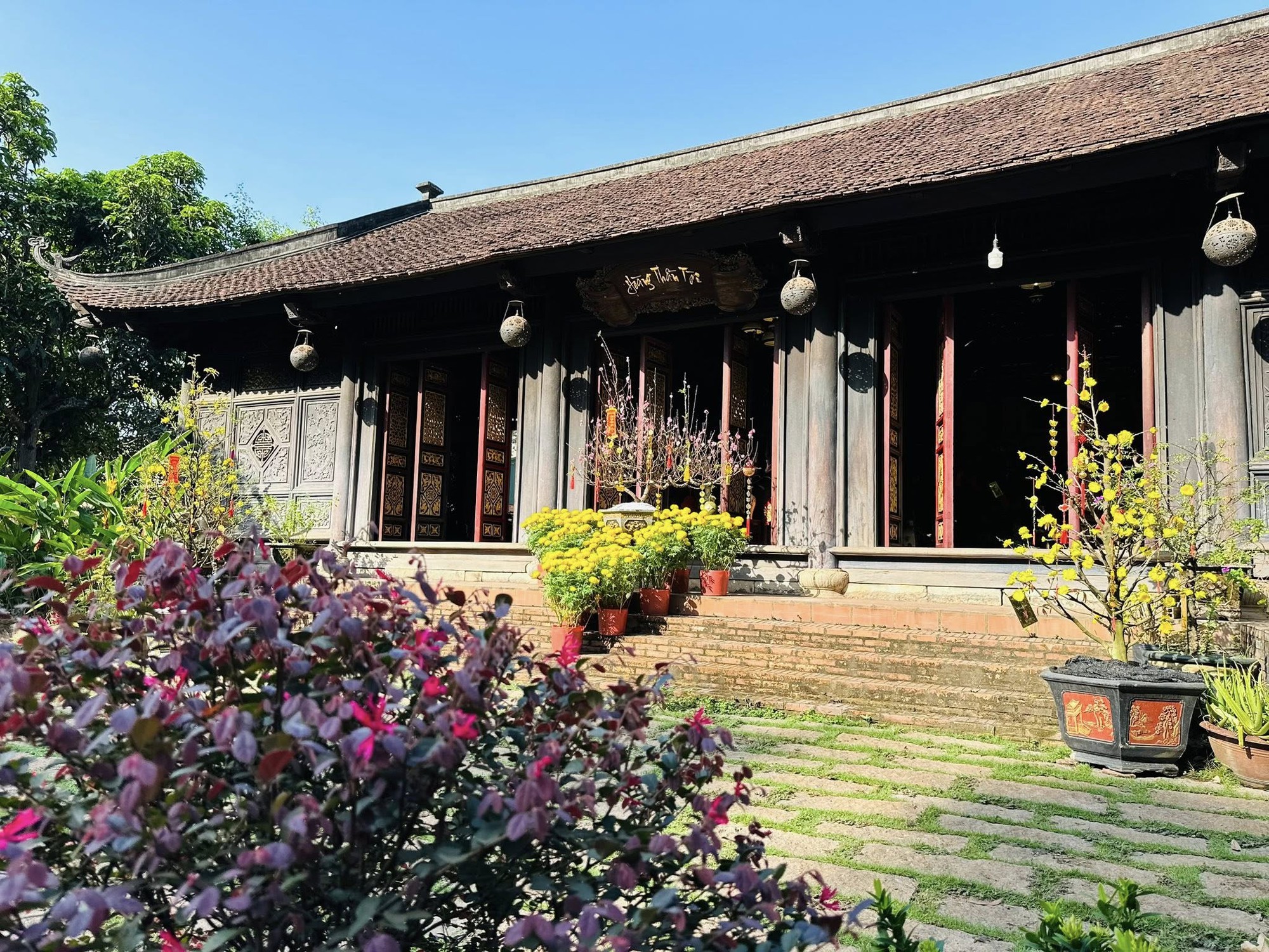 Nam nghệ sĩ nổi tiếng miền Nam rao nửa năm vẫn chưa bán được biệt phủ nhiều gỗ quý ở Đồng Nai- Ảnh 2.