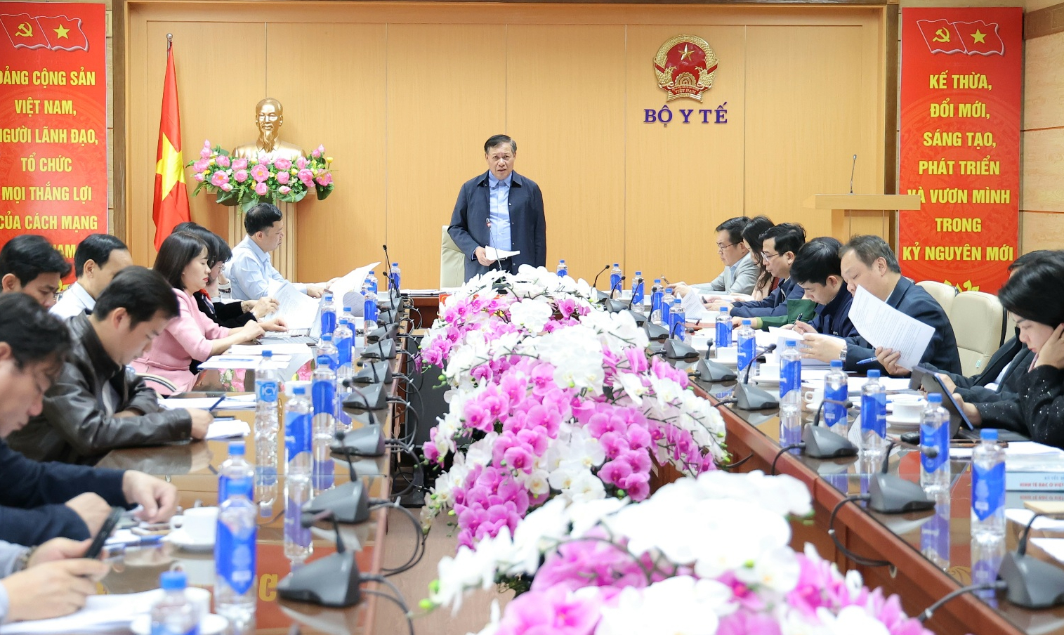 Đề xuất hỗ trợ tiền cho phụ nữ sinh 2 con trước 35 tuổi- Ảnh 1.