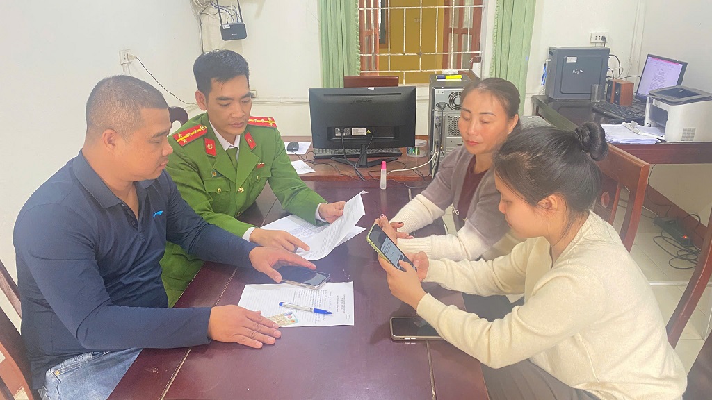 Vừa chuyển khoản thành công 430 triệu đồng, người đàn ông SN 1986 vội báo công an vào cuộc xác minh- Ảnh 1.