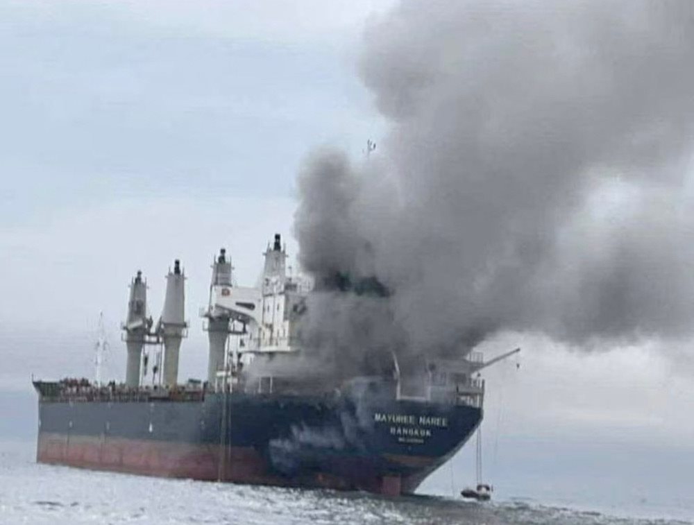 Nếu dầu lên 200 USD/thùng như Iran cảnh báo, giá vàng sẽ ra sao? Có nên tiếp tục xếp hàng mua vàng?- Ảnh 1.