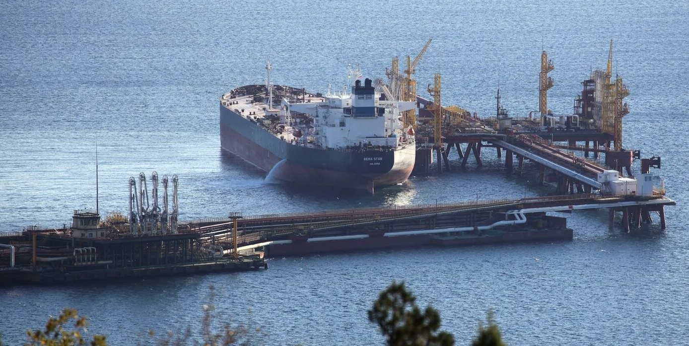 Nga đón tin không thể vui hơn: Dầu thô chiết khấu 'mỏng như giấy' vẫn cháy hàng, một quốc gia mua ngay 30 triệu thùng không cần hỏi giá- Ảnh 3.