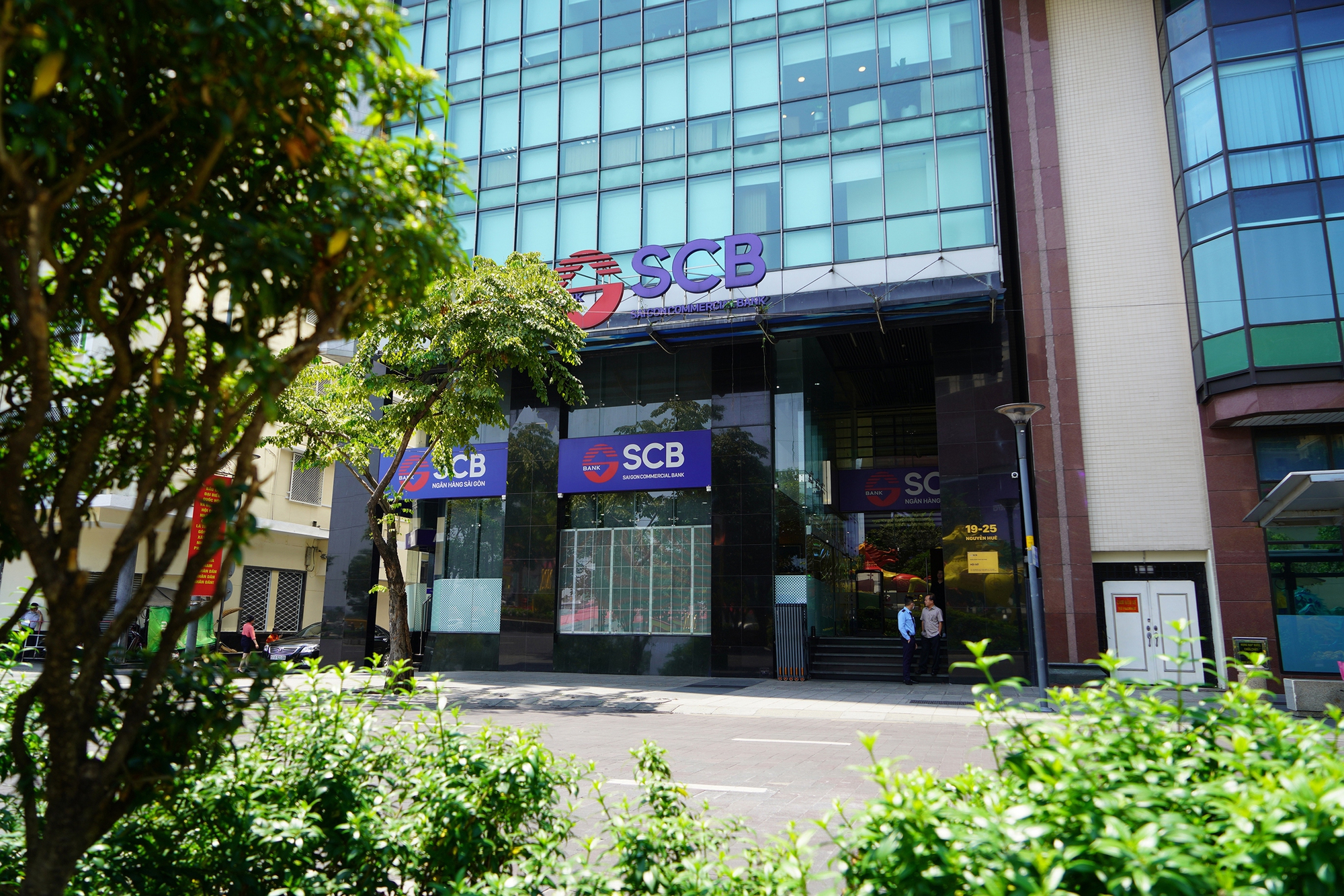 SCB rao bán tài sản từ vụ án Trương Mỹ Lan để thu hồi giá trị tài sản bảo đảm - Ảnh 1.