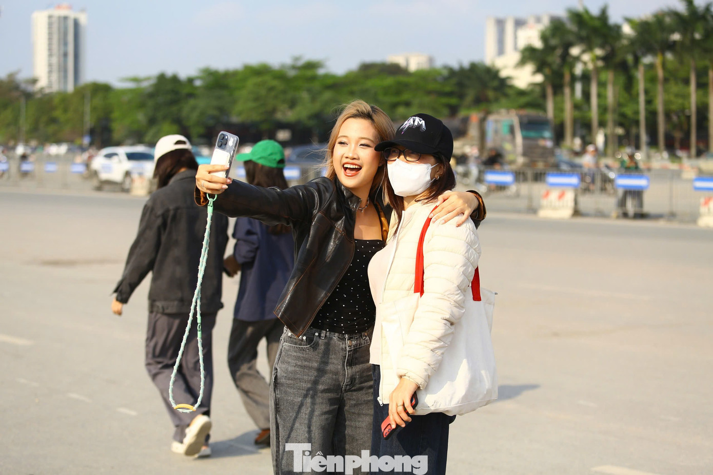 Biển người đổ về Mỹ Đình- Ảnh 10.