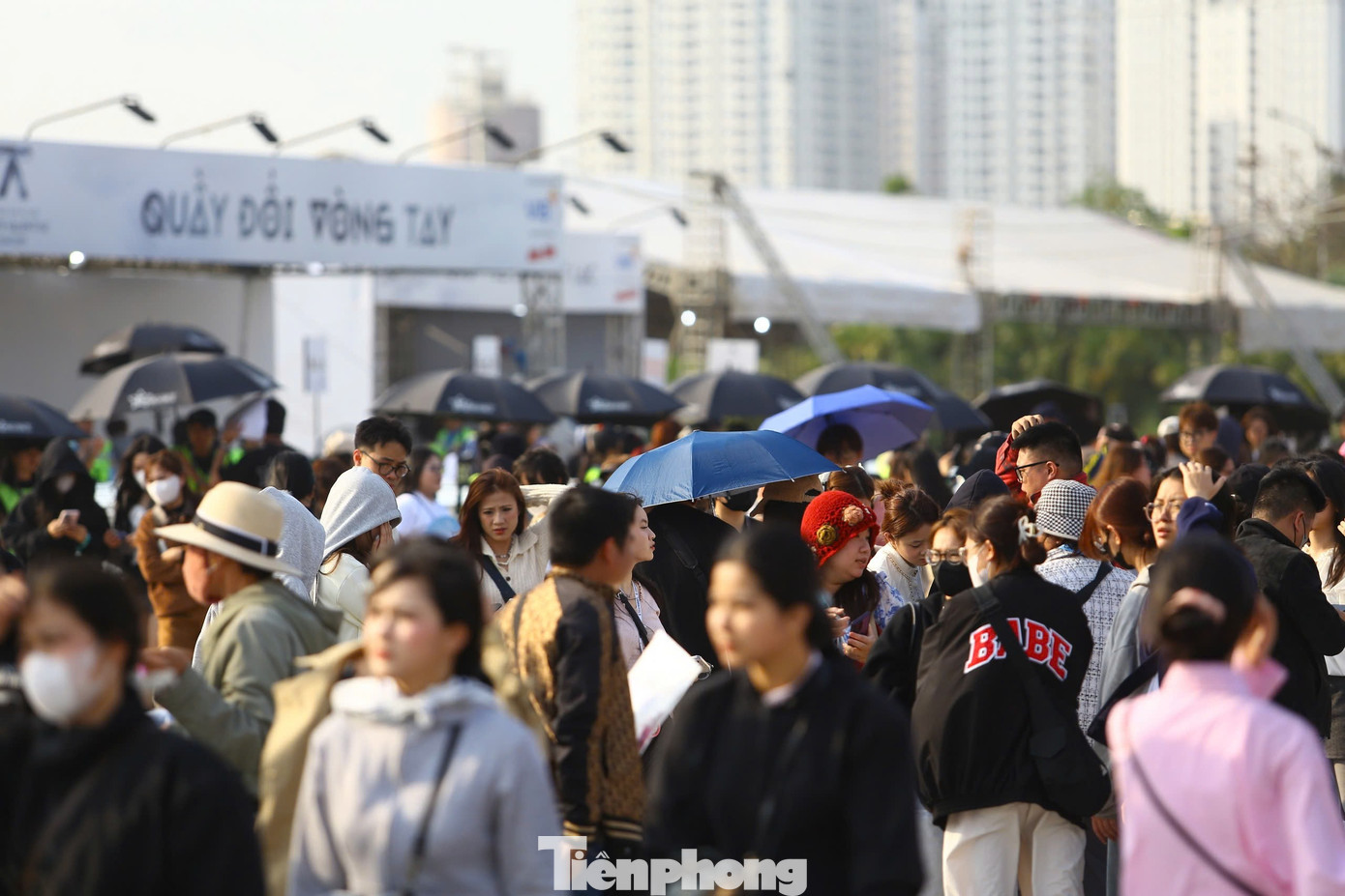 Biển người đổ về Mỹ Đình- Ảnh 15.
