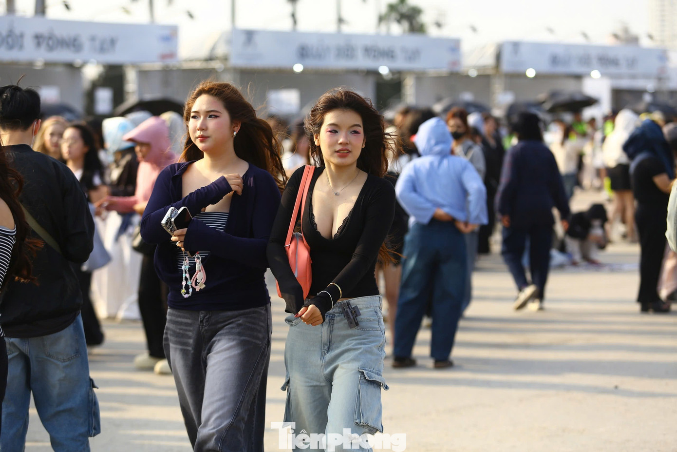 Biển người đổ về Mỹ Đình- Ảnh 5.