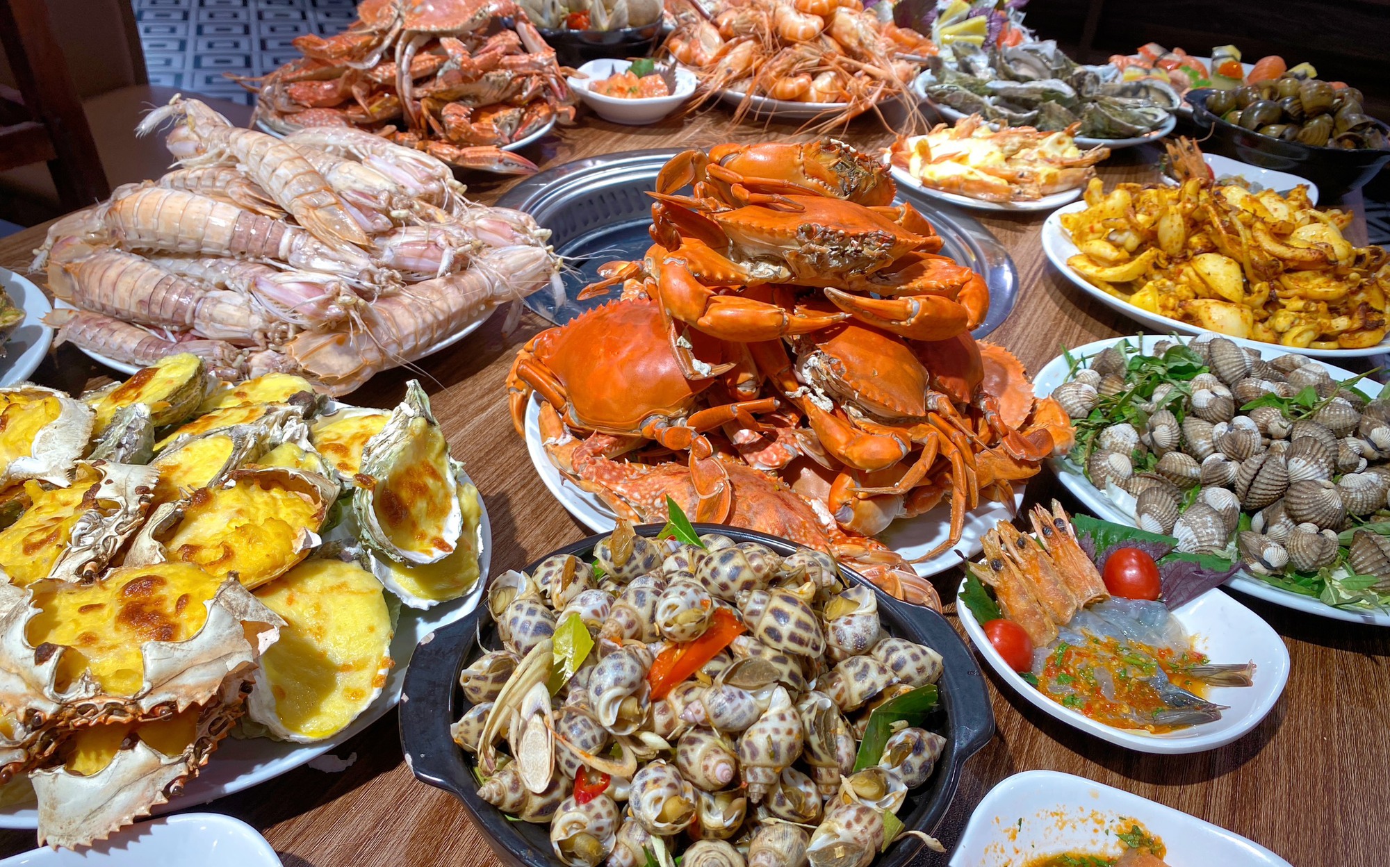 Thức ăn thừa gây ung thư: Vì sao có món để qua đêm vẫn ăn được, nhưng có món hâm nóng kỹ đến đâu cũng đừng tiếc?- Ảnh 2.