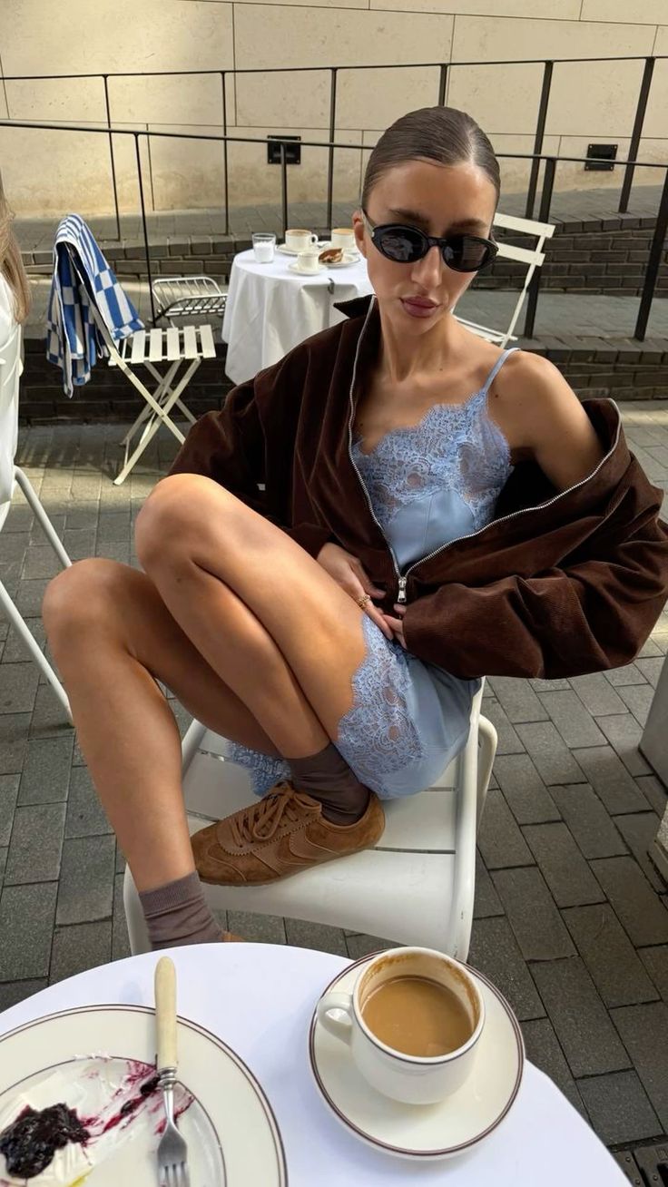 Lương Thùy Linh "đu" trend đồ ngủ, thoạt nhìn rất xinh nhưng vẫn vấp chê bai từ cư dân mạng- Ảnh 7.