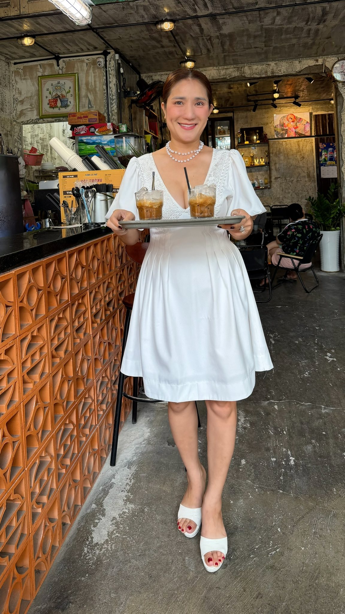 Cận cảnh nơi bán cafe 25 nghìn một ly ở Gò Vấp của mẹ đơn thân là NSƯT nổi tiếng miền Nam một thời - Ảnh 1.