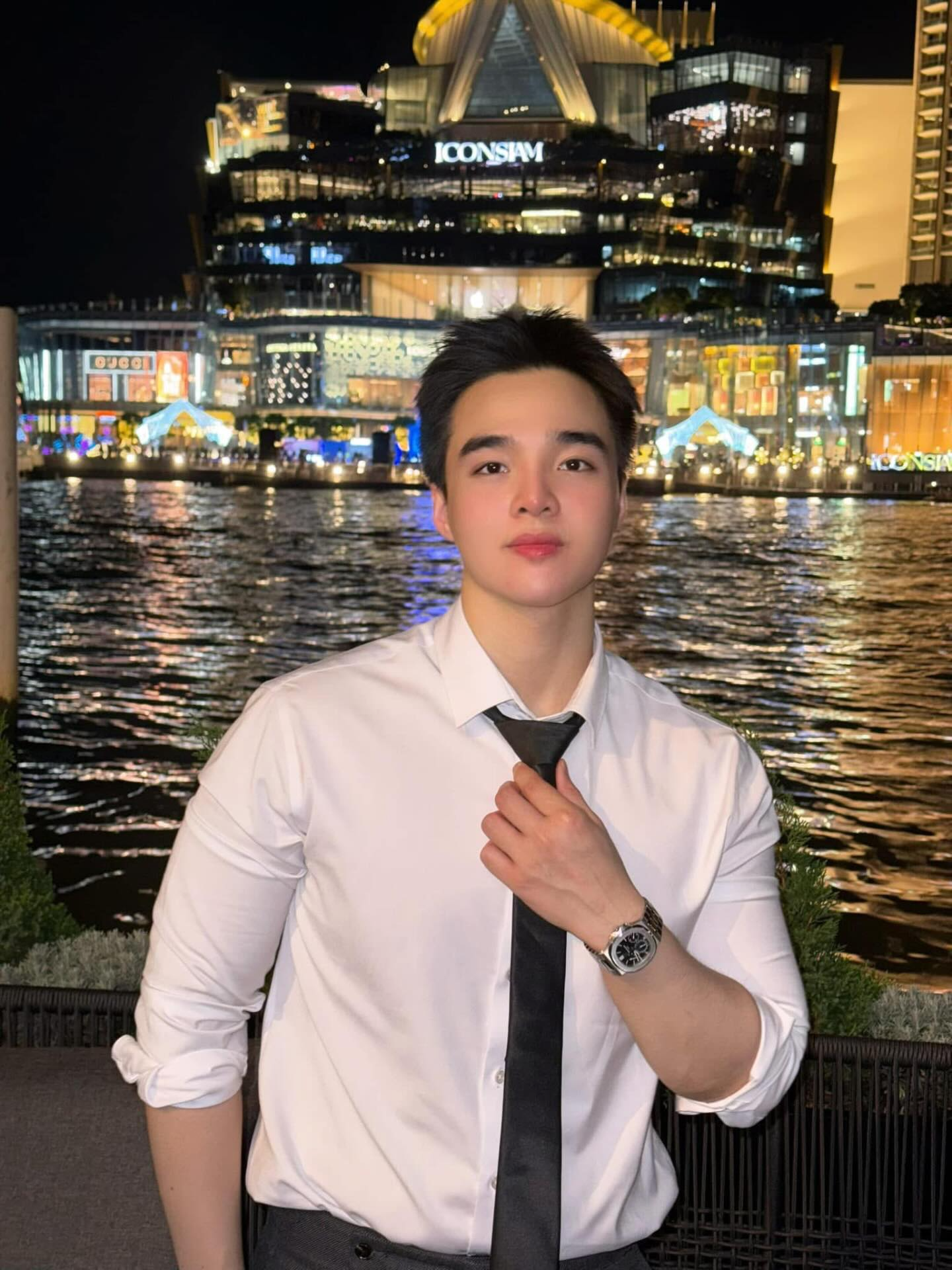 Tun Phạm mua chung cư hơn 50 tỷ khiến cả cõi mạng choáng: Đỉnh ác, Tiktoker kiếm tiền cỡ này?!  - Ảnh 1.