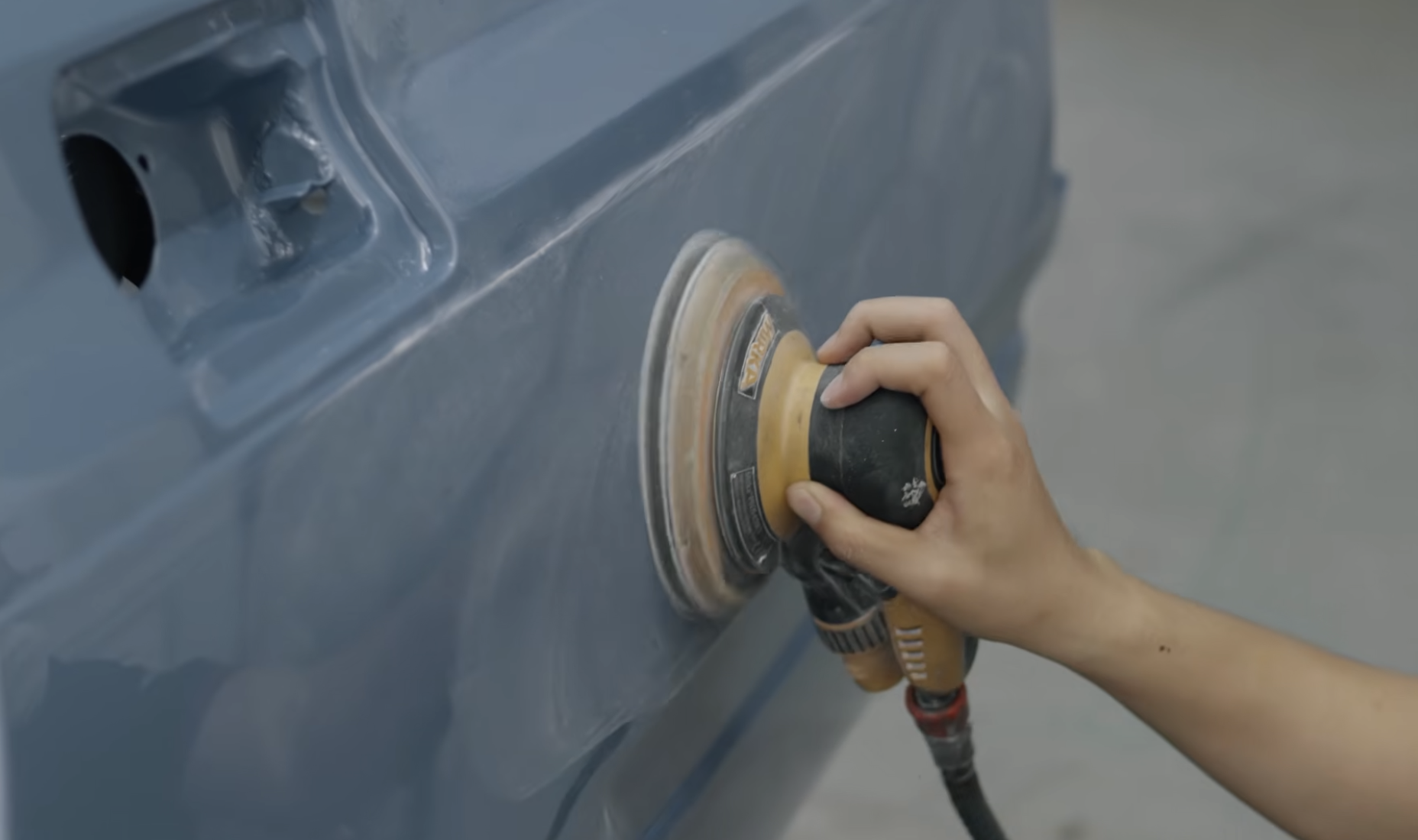 Dân chơi Việt 'hồi sinh' Toyota Corolla Crown hơn 45 tuổi: Cắt, hàn từ từng chi tiết nhỏ, lắp màn hình lớn, sơn màu như trên 'Mẹc G'- Ảnh 5.