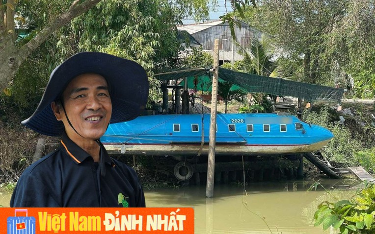 Phát hiện Lê Tuấn Khang thứ 2 tại An Giang, mang hẳn "máy bay Boeing" xuống sông lướt phăng phăng- Ảnh 1.