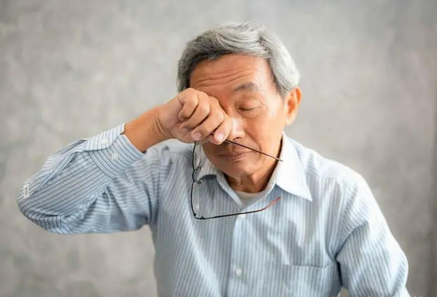 Cho người thân ở nhờ 5 năm, ngày lấy lại nhà tôi mới hiểu: Mất tiền còn đỡ, mất quyền kiểm soát mới đáng sợ- Ảnh 2.