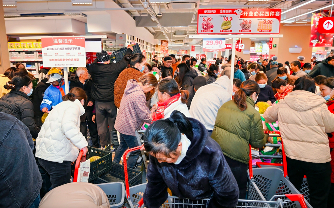 Sau 8h tối, siêu thị là thiên đường: “Không phải ban ngày không mua nổi, mà ban đêm mới thật sự đáng tiền”- Ảnh 5.