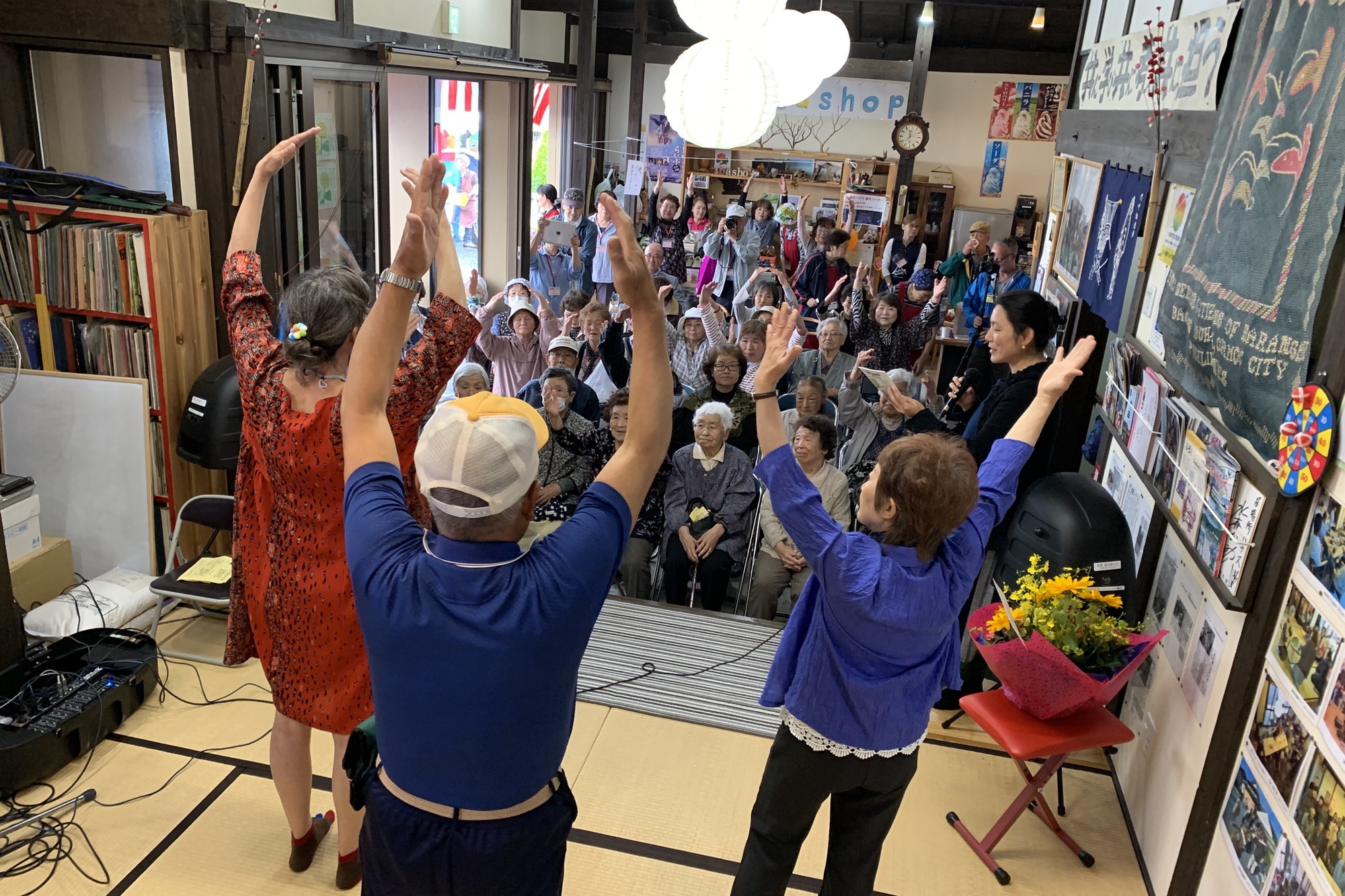 Viện dưỡng lão "đa thế hệ", người trẻ cũng muốn đến sống, nhiều người nhận xét: Như quán cà phê - Ảnh 4.