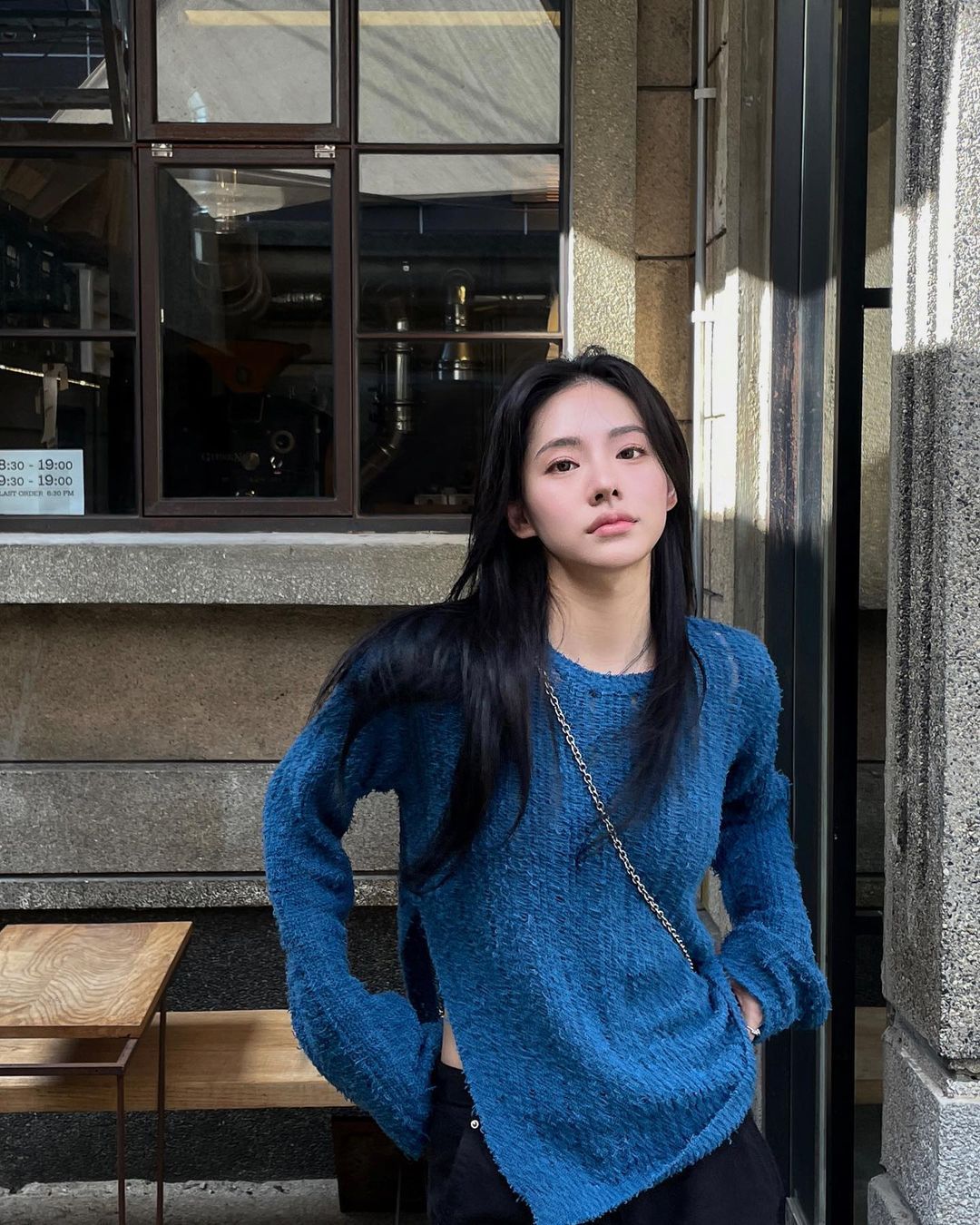 Nhà tuyển dụng hỏi: "Lãnh đạo gọi bạn đến nhà vào nửa đêm, bạn có đi không?", cô gái trúng tuyển nhờ câu trả lời đầy bản lĩnh - Ảnh 1.