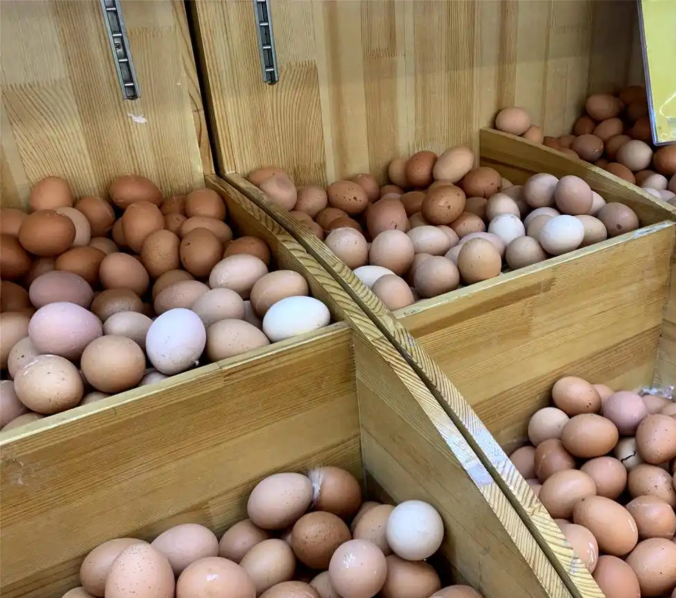 Giải mã trứng đóng khay trong siêu thị: Nhân viên nói thẳng "khay nào nên tránh"- Ảnh 1.