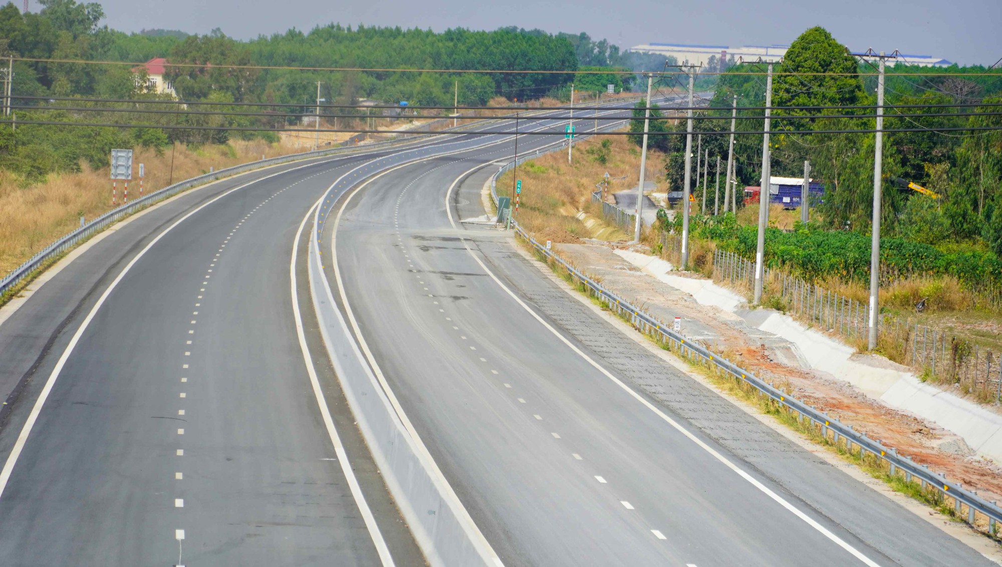 Diện mạo cao tốc Biên Hòa - Vũng Tàu trước ngày thông xe- Ảnh 5.