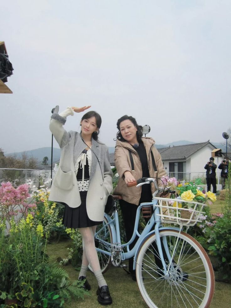 “Đưa tiền mẹ không cầm, mua quần áo mẹ không chịu, con phải làm gì để báo hiếu?”, câu trả lời khiến tôi nhận ra mình đã hiểu sai từ đầu - Ảnh 2.