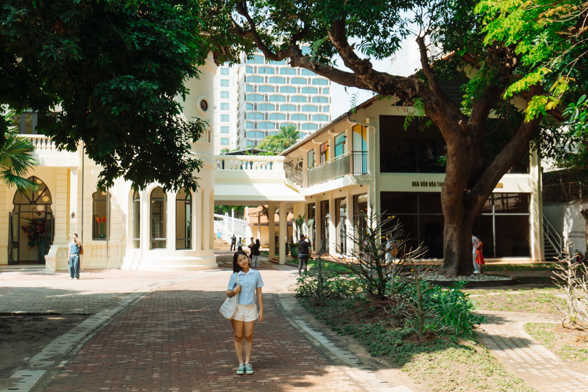 Trụ sở mới của Nhà Văn hóa Thanh niên: "Tòa lâu đài cổ tích" 5.000m2 xanh mướt, từng là trường học của giới thượng lưu- Ảnh 4.