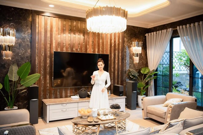 Góc chưa từng hé lộ trong biệt thự 60 tỷ của "nữ diễn viên giàu nhất miền Bắc"- Ảnh 15.