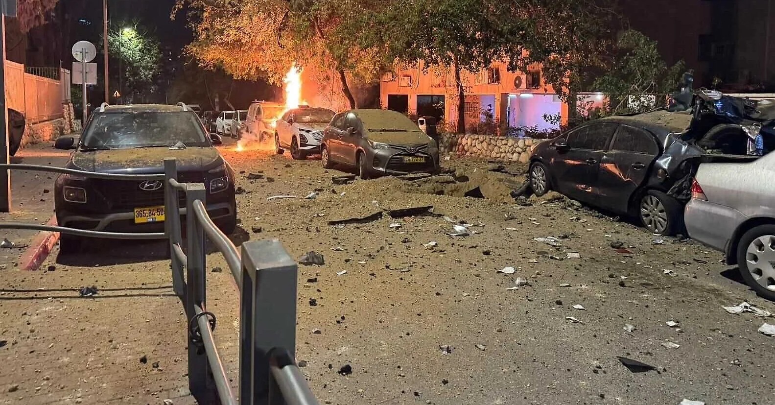 Iran đe dọa 5 nhà máy điện lớn của Israel, nhà sản xuất Vòm Sắt dính đòn? - Ảnh 2.