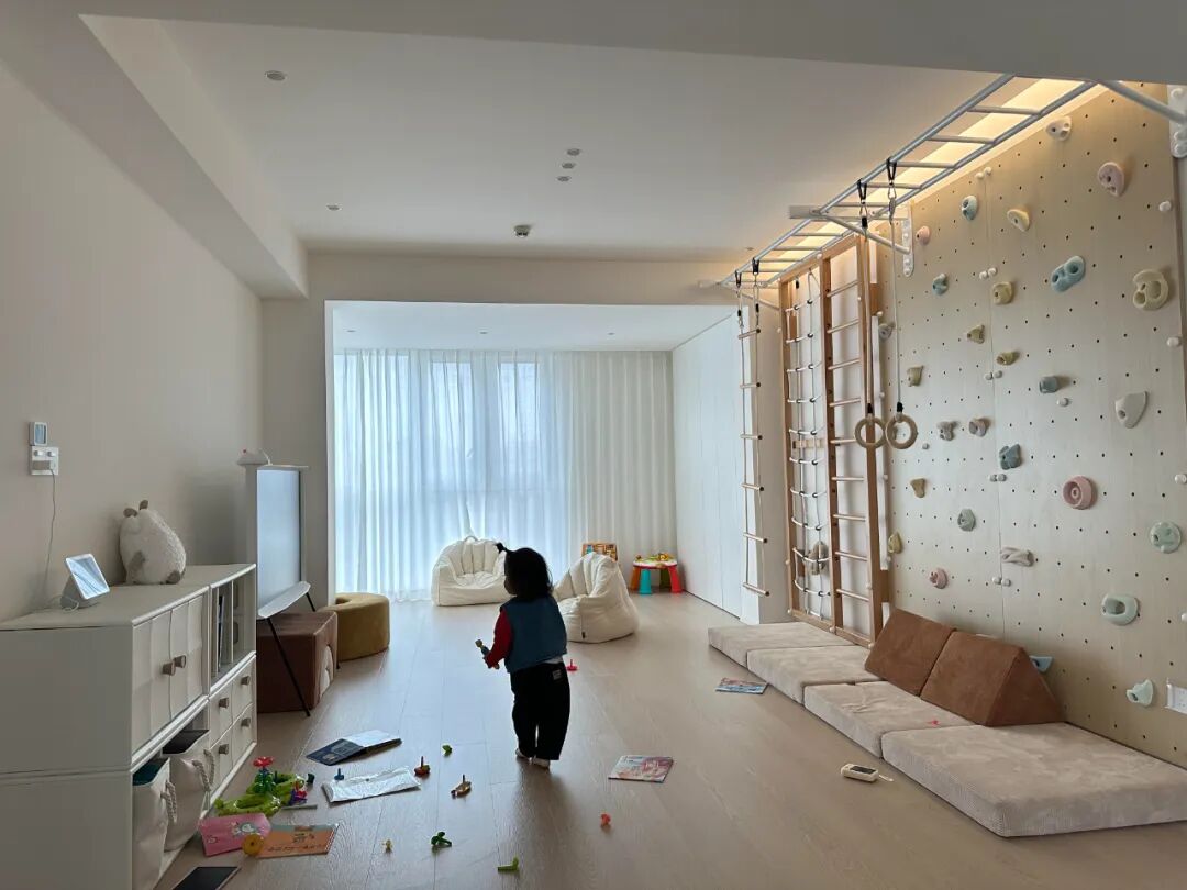 Xu hướng phòng khách 2026: Không còn tường tivi cầu kỳ, thay vào đó là 3 thiết kế thực tế hơn nhiều- Ảnh 6.