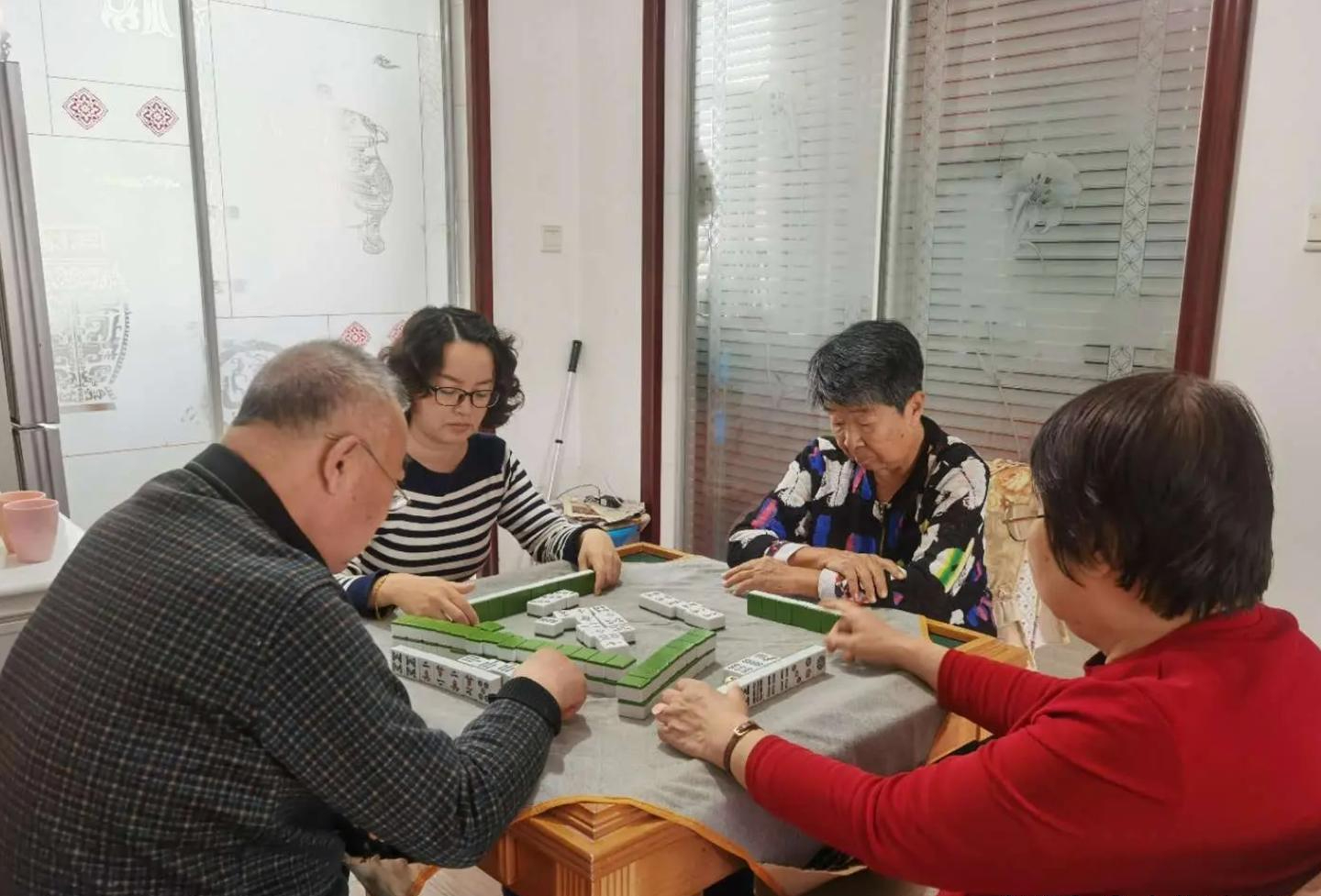 Vợ nghỉ hưu sớm với 7 triệu/tháng, tôi đòi chia đôi chi phí sinh hoạt: 5 năm sau, cô ấy sống nhàn hơn tôi - Ảnh 3.