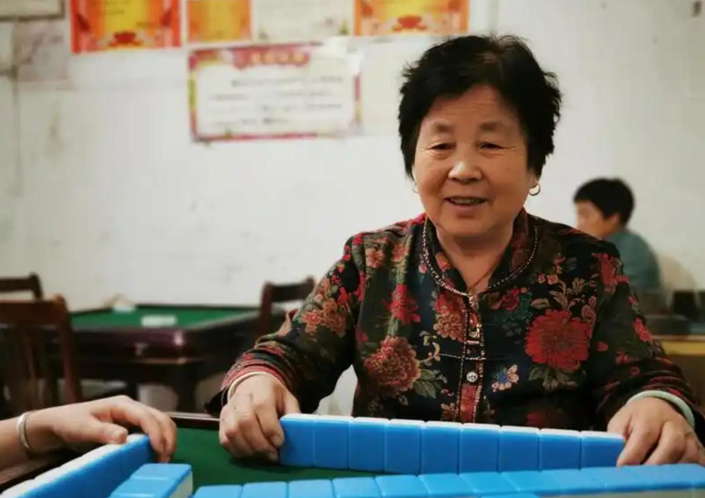 1,7 triệu đồng/tháng ở quê vẫn sống thoải mái, 10 triệu ở thành phố vẫn hết sạch: Câu chuyện 2 người mẹ khiến tôi hiểu lại bài toán tiền hưu trí- Ảnh 3.