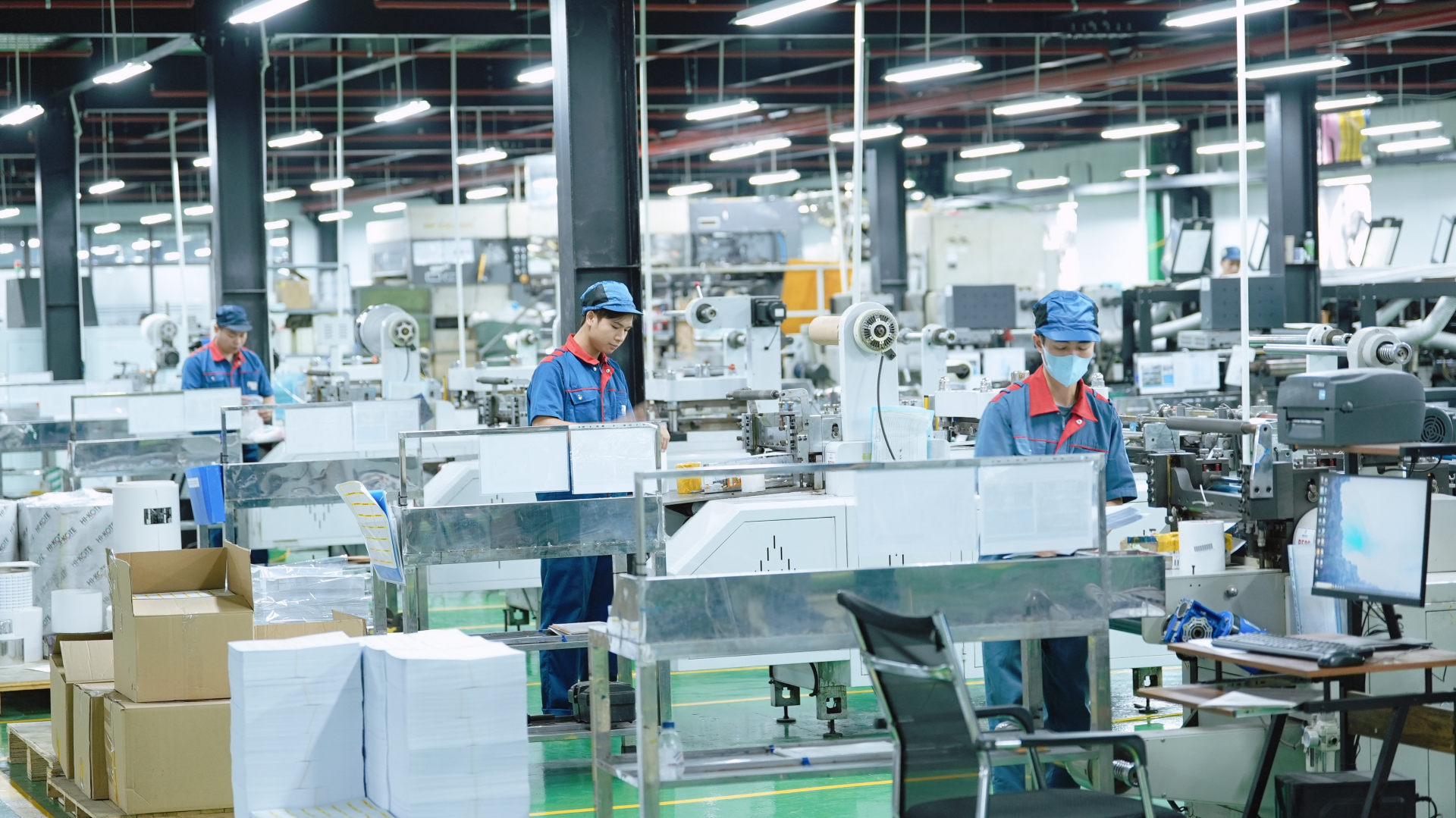 Giảng viên "cắm" sổ đỏ bố mẹ đi mua máy in: 9 năm sau điều hành nhà máy 12.000m2, doanh thu 200 tỷ đồng/năm- Ảnh 4.