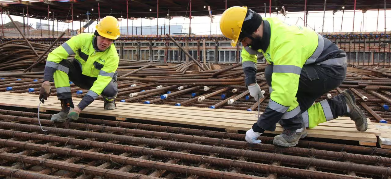 Nga huy động 5.000 tấn cốt thép và 20.000m3 bê tông cho "công trình chiến lược quốc gia" - Ảnh 2.