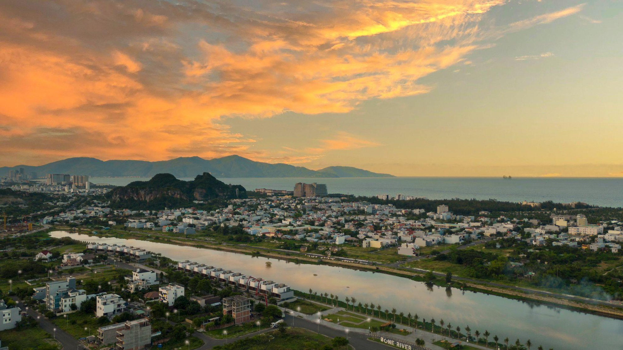 Làn sóng cư dân toàn cầu và dòng tiền ồ ạt đổ về “Tân thủ phủ” Đà Nẵng - Ảnh 1.