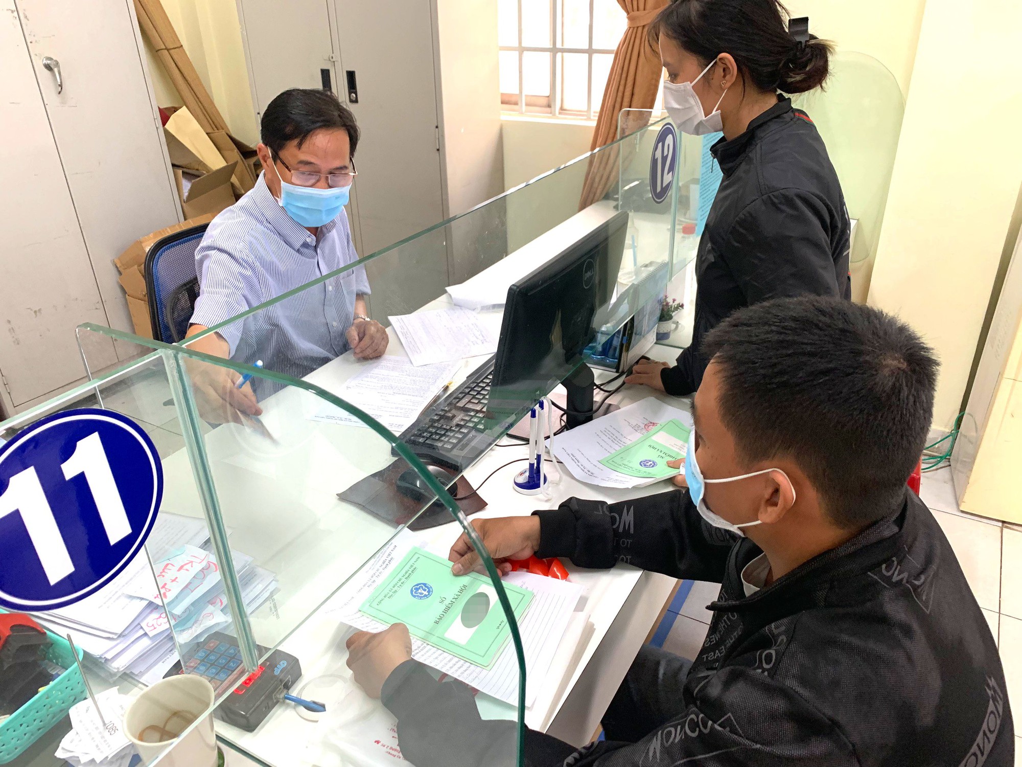 Từ tháng 3, thêm trường hợp được tạm dừng đóng BHXH - Ảnh 1.