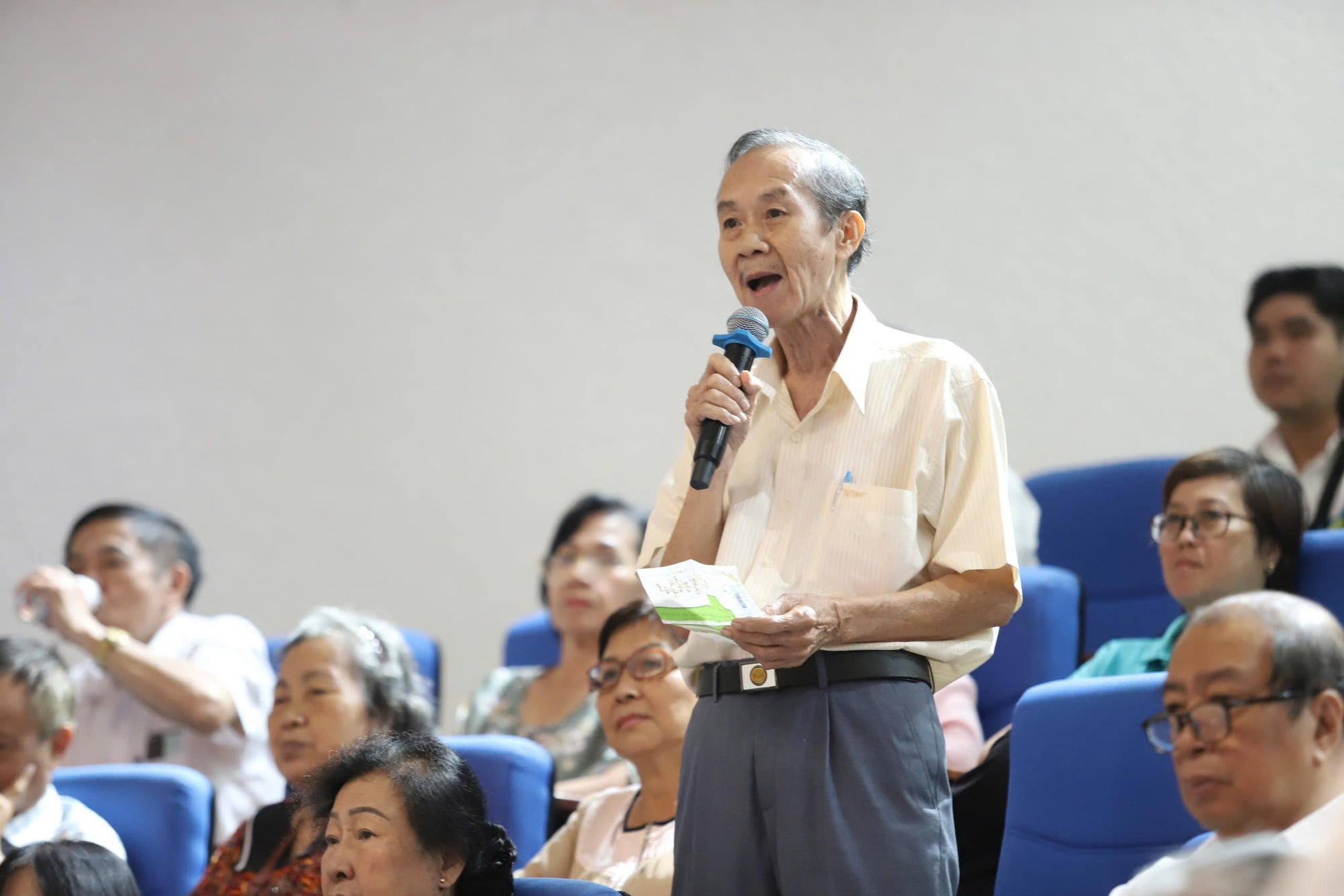 Gặp Bí thư Thành ủy TPHCM, cử tri khen vụ công viên Lý Thái Tổ, đất "vàng" bỏ trống thành công viên - Ảnh 4.