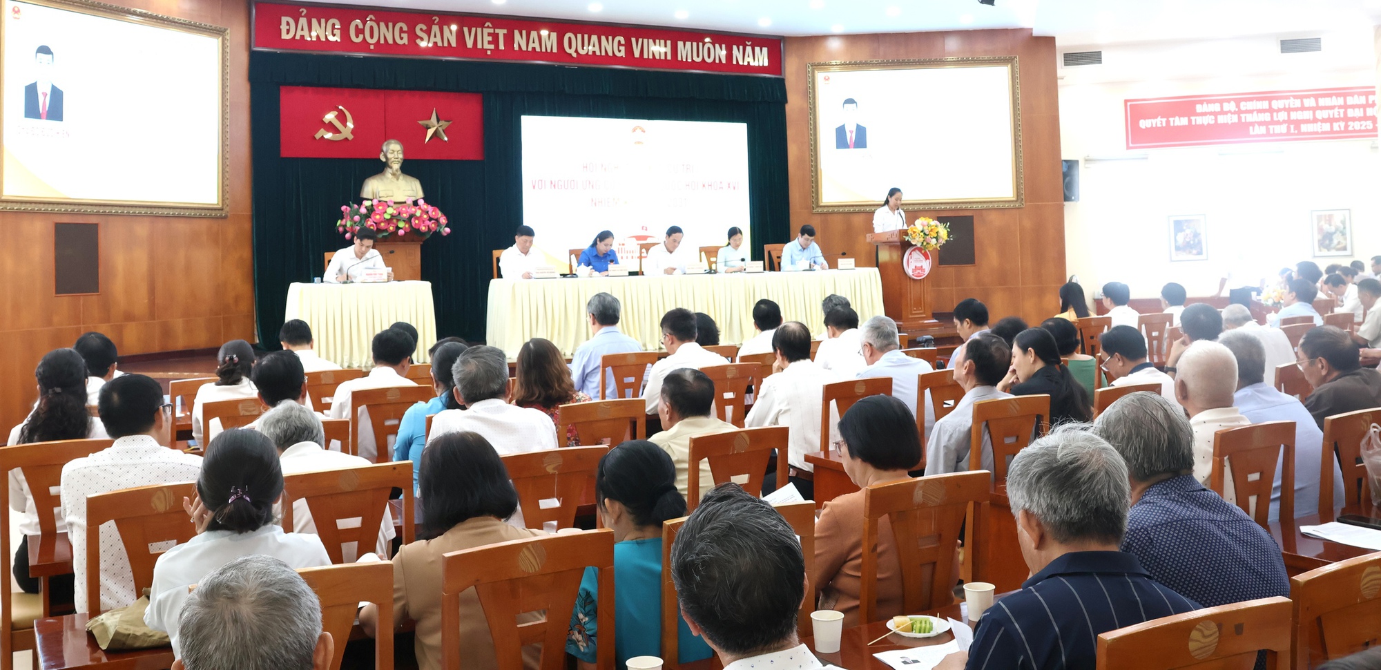 Bí thư Thành ủy TPHCM hứa với cử tri: Metro số 2 sẽ nhanh hơn Metro số 1 - Ảnh 4.