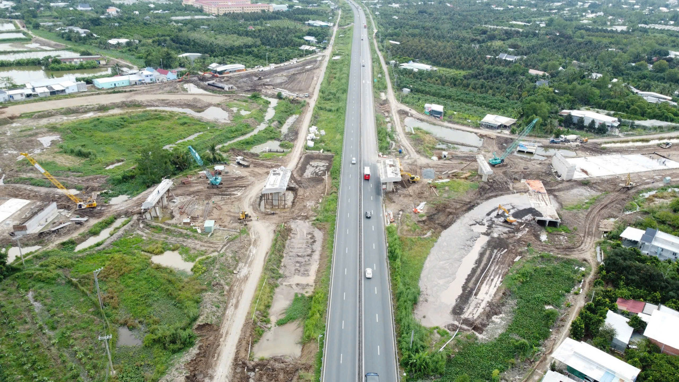 Cao tốc Cao Lãnh - An Hữu chưa làm xong, vì sao Đồng Tháp đề xuất mở rộng?- Ảnh 1.