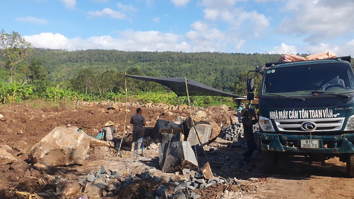 Tỉnh Gia Lai quyết liệt chặn đứng tình trạng khai thác đá trái phép tại xã Bờ Ngoong - Ảnh 2.