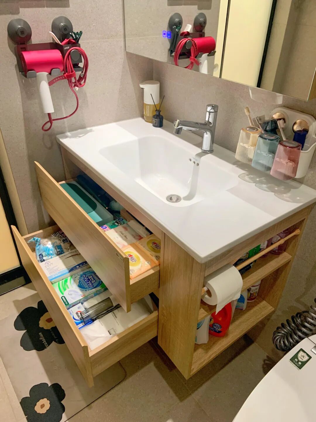 Sau 1 năm sống trong nhà mới, tôi nhận ra: 5 kiểu ngăn kéo này mới là thiết kế đáng làm nhất, dùng mỗi ngày mới thấy “đắt giá” - Ảnh 6.